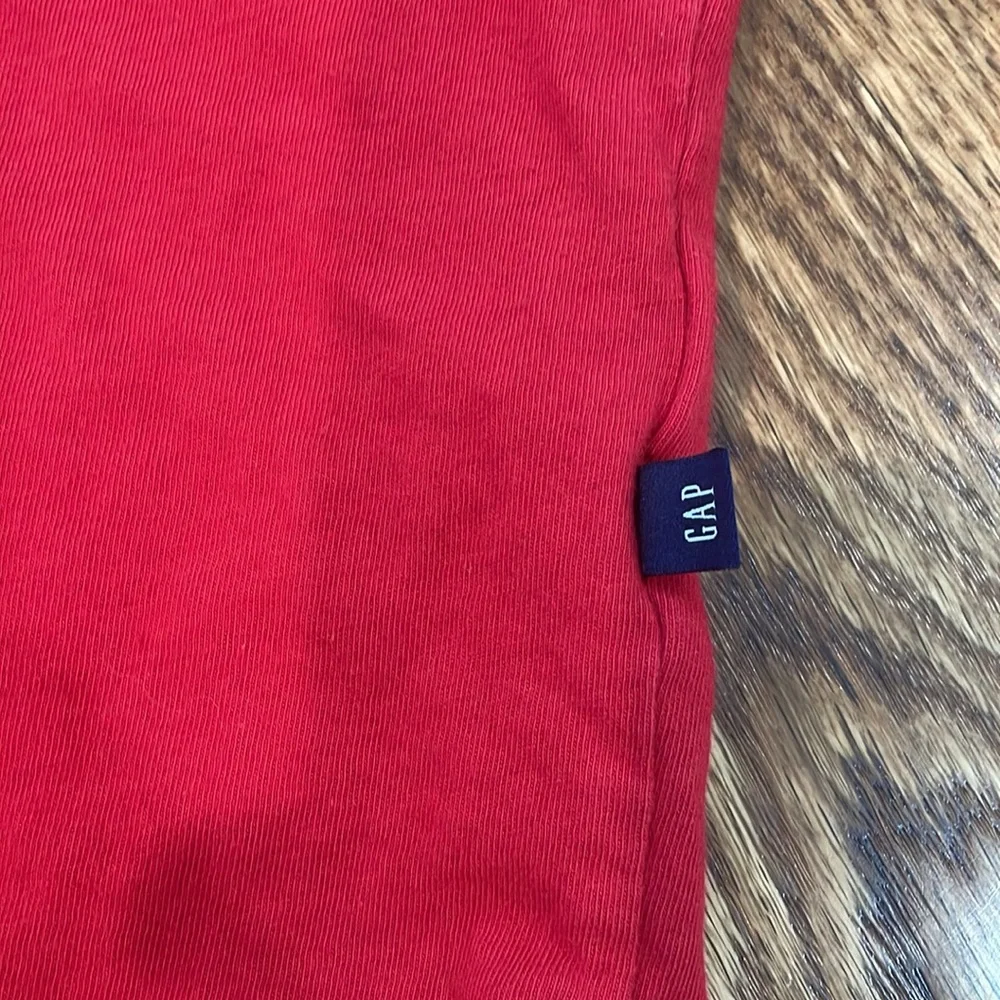 Boy’s Gap Kids T-Shirt. Size Medium 10-12. Excellent Condition.